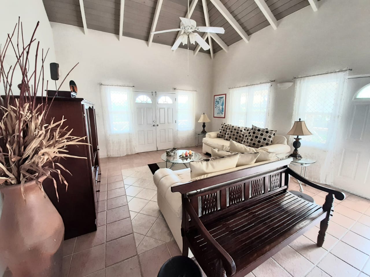 Hodges Bay House Residential house for Rent in Antigua