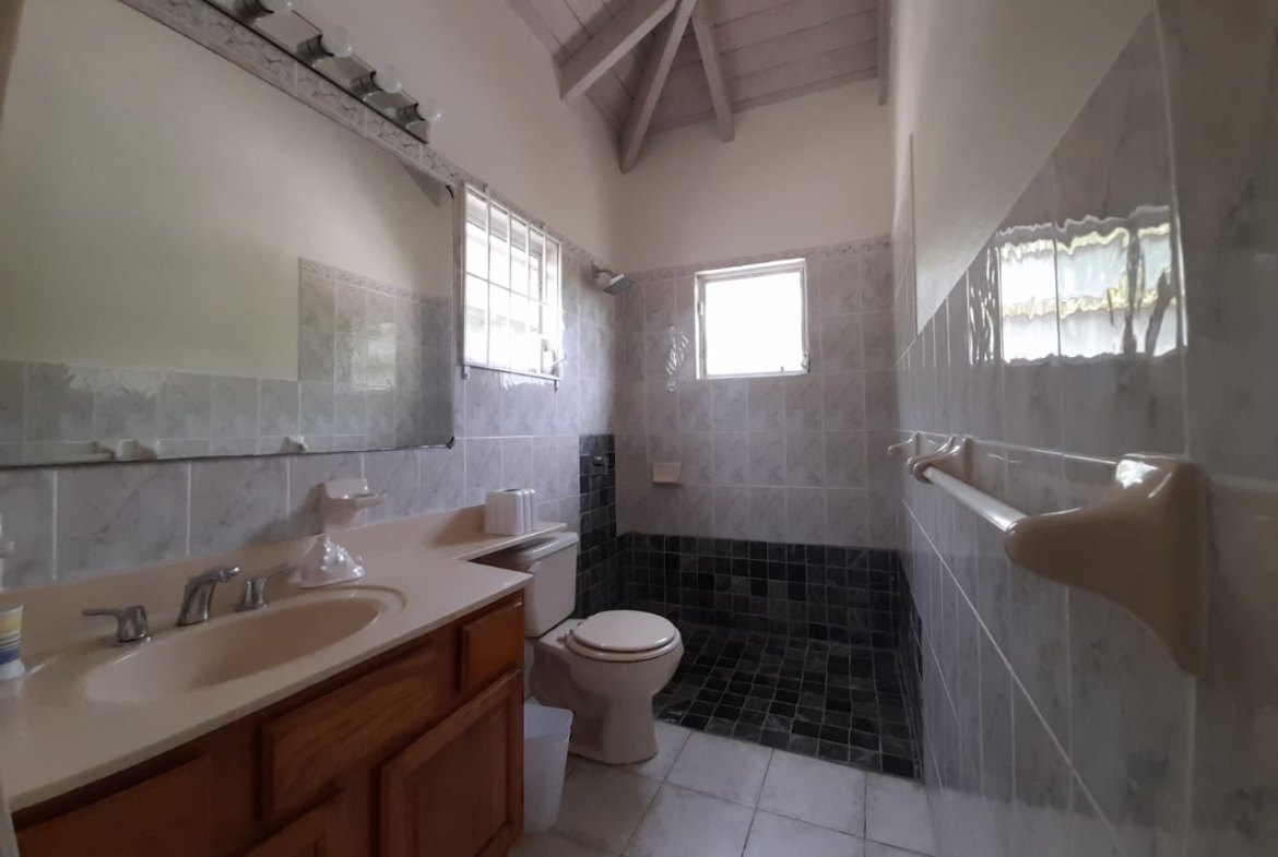 Crosbies Family Home for Rent in Antigua - Bathroom