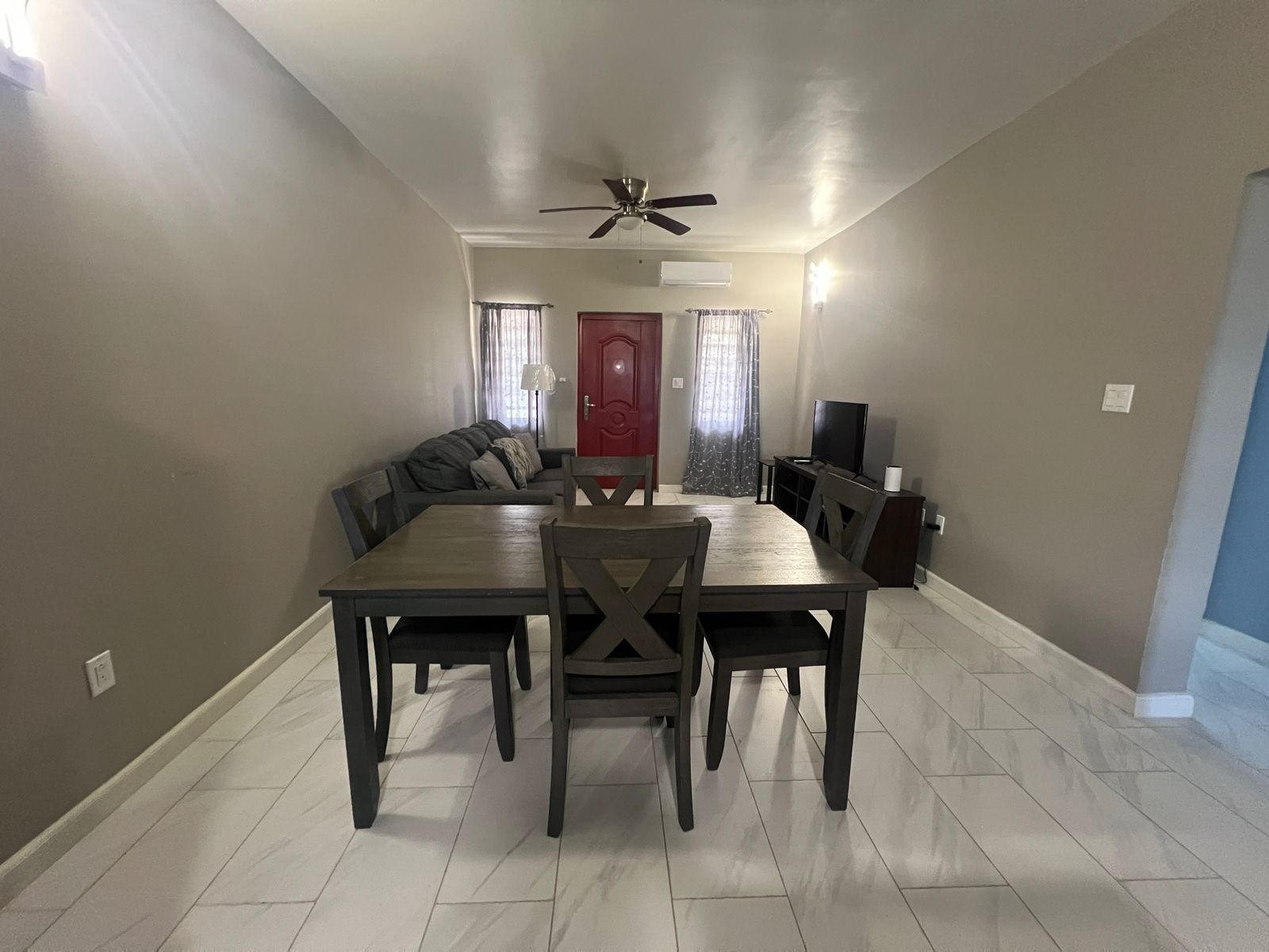 brand-new 2-bedroom, 2-bathroom apartment for Rent - Dining